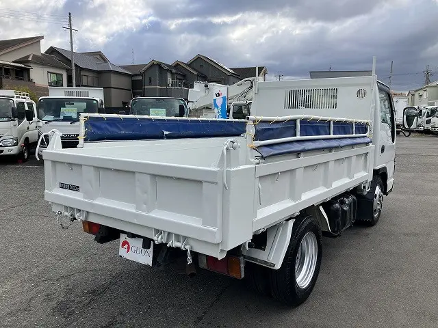 いすゞ エルフ PB-NKR81AD(2WD)の写真15
