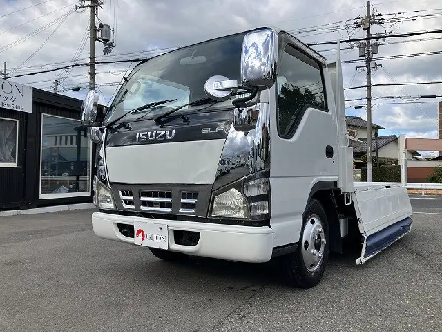 いすゞ エルフ PB-NKR81AD(2WD)の写真16