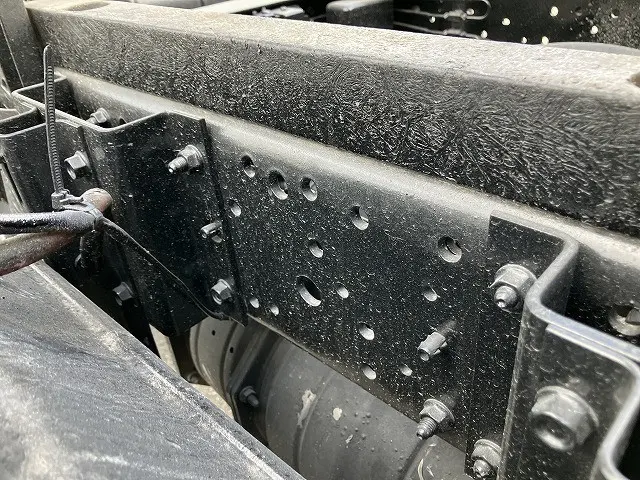 いすゞ エルフ PB-NKR81AD(2WD)の写真26