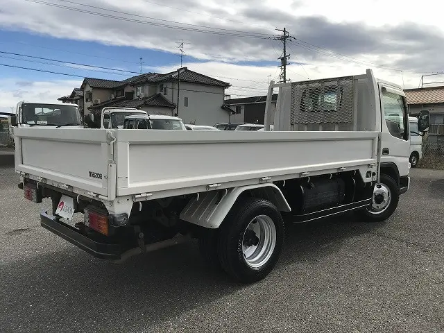 マツダ タイタン KK-WH38H(2WD)の写真8
