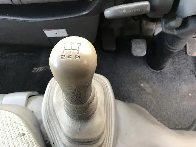 マツダ タイタン KK-WH38H(2WD)の写真27