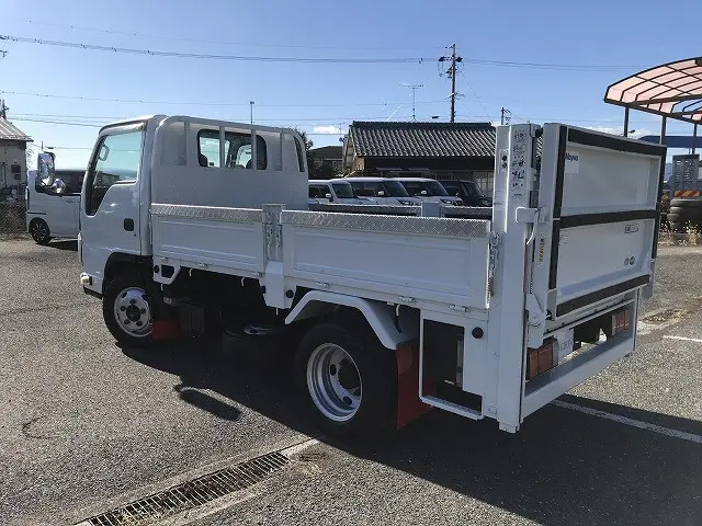 いすゞ エルフ TPG-NHS85AN(4WD)の写真4