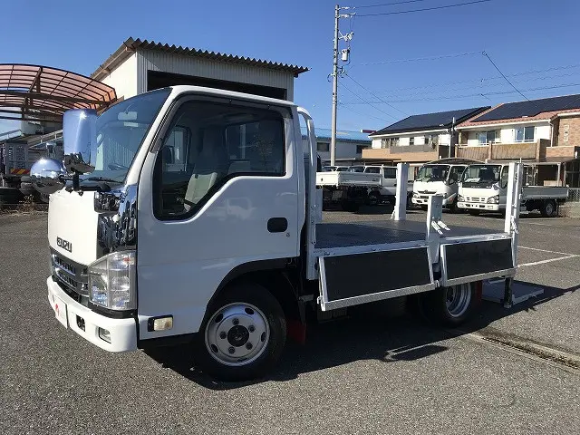 いすゞ エルフ TPG-NHS85AN(4WD)の写真9