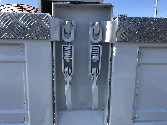 いすゞ エルフ TPG-NHS85AN(4WD)の写真38