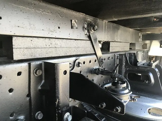 いすゞ エルフ TPG-NHS85AN(4WD)の写真42