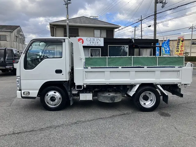 いすゞ エルフ 2RG-NKR88AD(2WD)の写真11