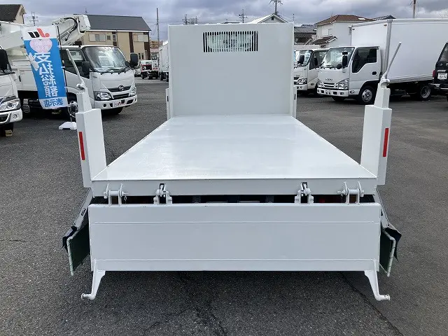 いすゞ エルフ 2RG-NKR88AD(2WD)の写真21