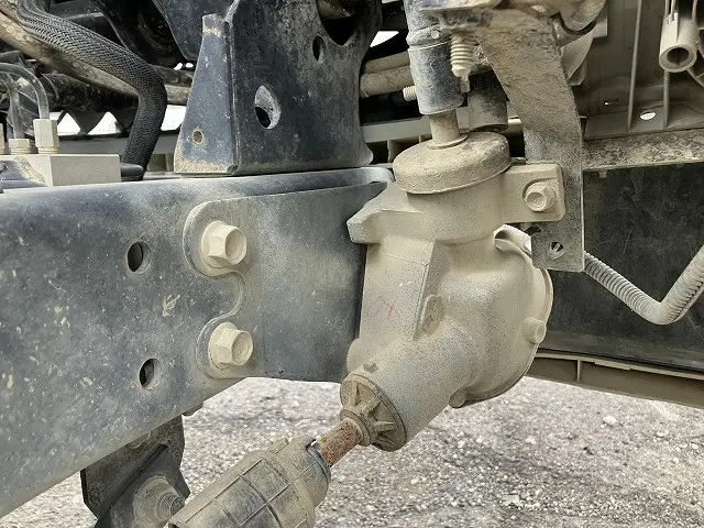 いすゞ エルフ 2RG-NKR88AD(2WD)の写真25