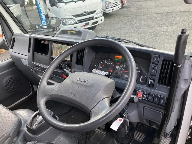 いすゞ エルフ 2RG-NKR88AD(2WD)の写真38