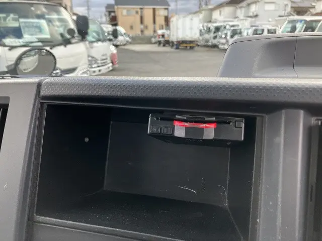 いすゞ エルフ 2RG-NKR88AD(2WD)の写真41