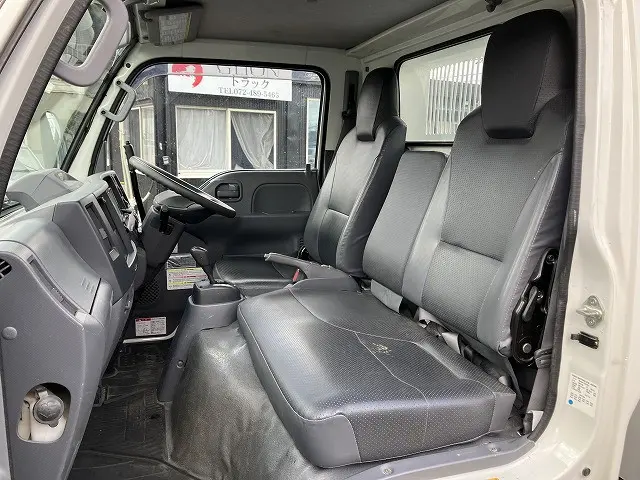 いすゞ エルフ 2RG-NKR88AD(2WD)の写真45