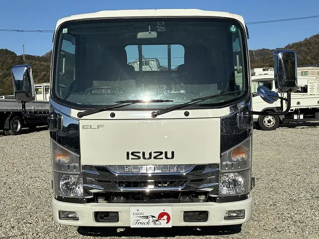 いすゞ エルフ 2RG-NLR88AR(2WD)の写真2