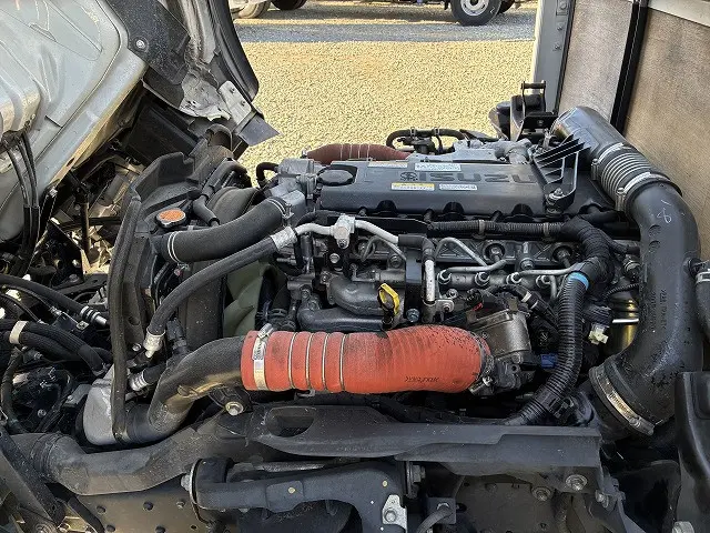 いすゞ エルフ 2RG-NLR88AR(2WD)の写真21