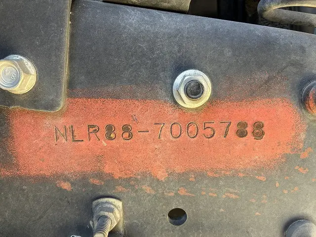 いすゞ エルフ 2RG-NLR88AR(2WD)の写真25