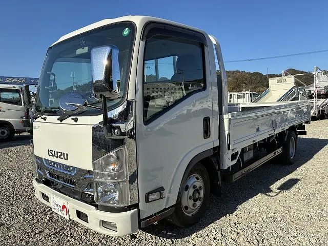 いすゞ エルフ 2RG-NLR88AR(2WD)の写真26