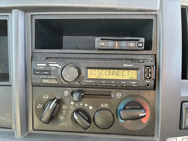 いすゞ エルフ 2RG-NLR88AR(2WD)の写真34