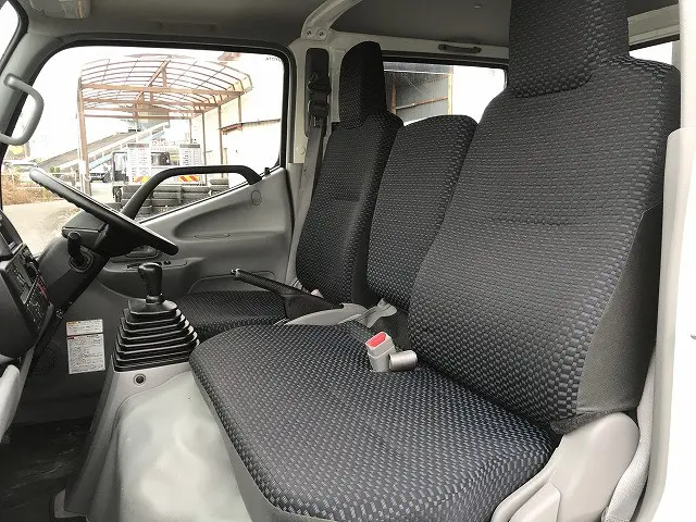 トヨタ ダイナ 2KG-XZU685(2WD)の写真33