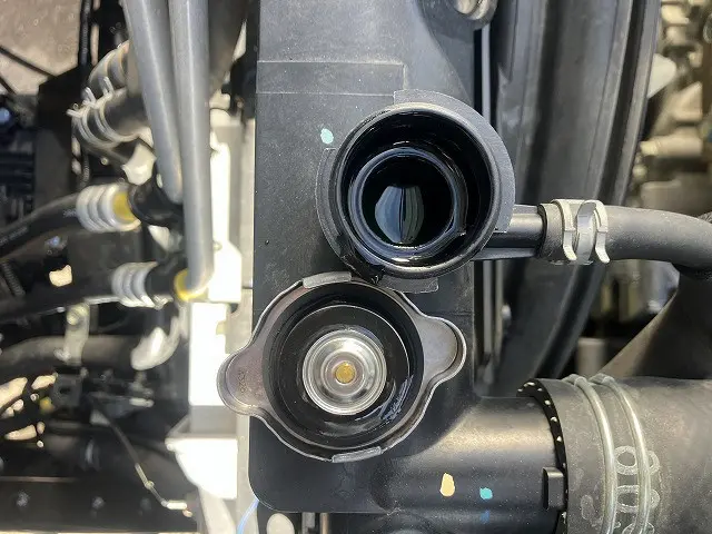 いすゞ フォワード 2PG-FRR90S3(2WD)の写真21