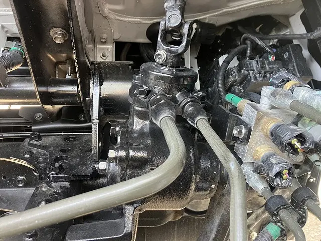 いすゞ フォワード 2PG-FRR90S3(2WD)の写真27