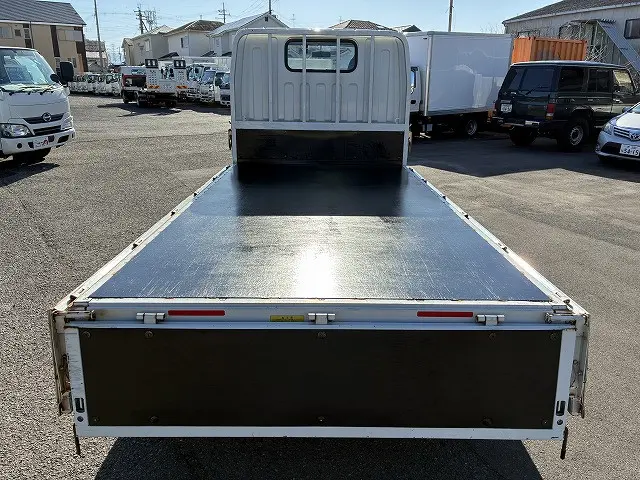 三菱 キャンター 2RG-FBA20(2WD)の写真14