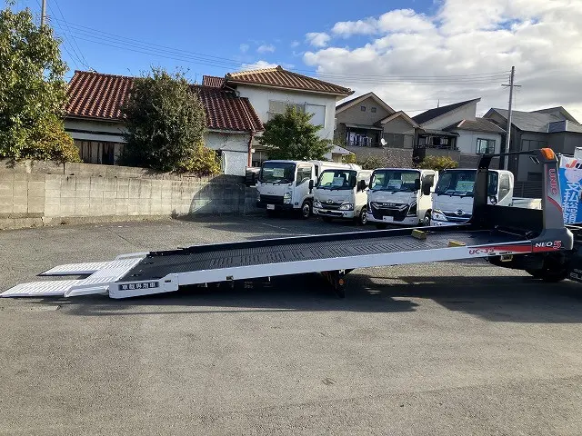 いすゞ エルフ 2RG-NPR88AN(2WD)の写真10