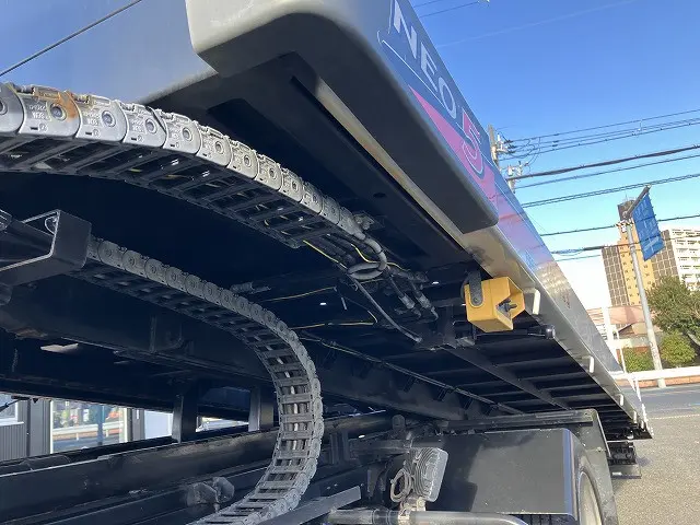 いすゞ エルフ 2RG-NPR88AN(2WD)の写真27