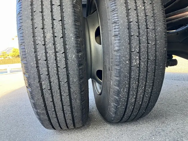 いすゞ エルフ 2RG-NPR88AN(2WD)の写真33