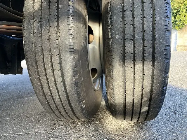 いすゞ エルフ 2RG-NPR88AN(2WD)の写真35