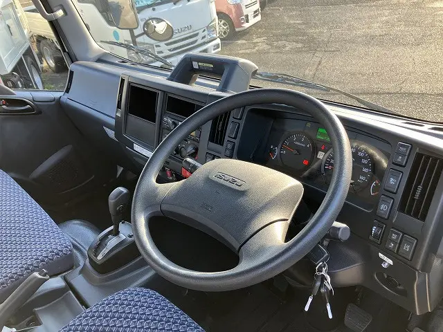 いすゞ エルフ 2RG-NPR88AN(2WD)の写真38