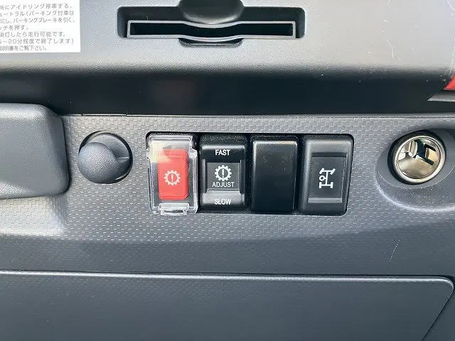 いすゞ エルフ 2RG-NPR88AN(2WD)の写真42