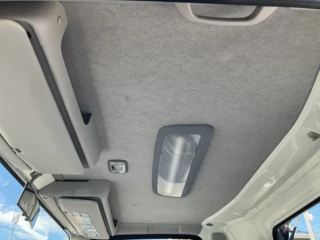 いすゞ エルフ 2RG-NPR88AN(2WD)の写真48