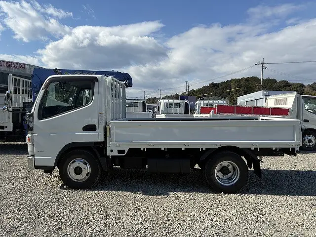 三菱 キャンター TPG-FDA00(4WD)の写真4
