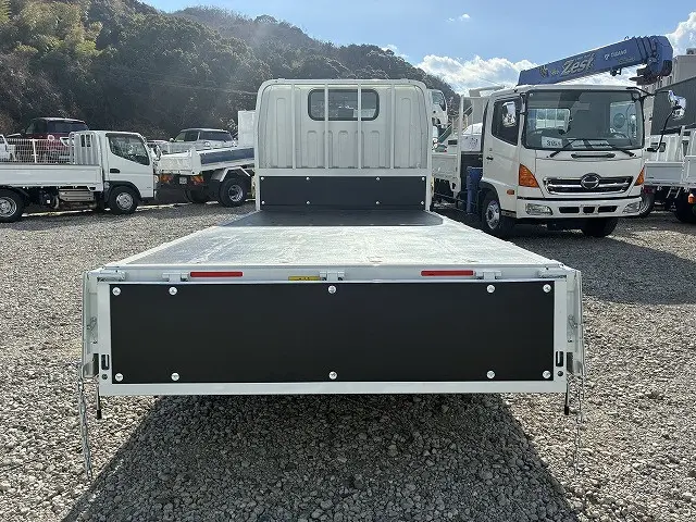 三菱 キャンター TPG-FDA00(4WD)の写真14