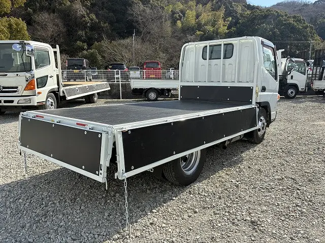 三菱 キャンター TPG-FDA00(4WD)の写真15