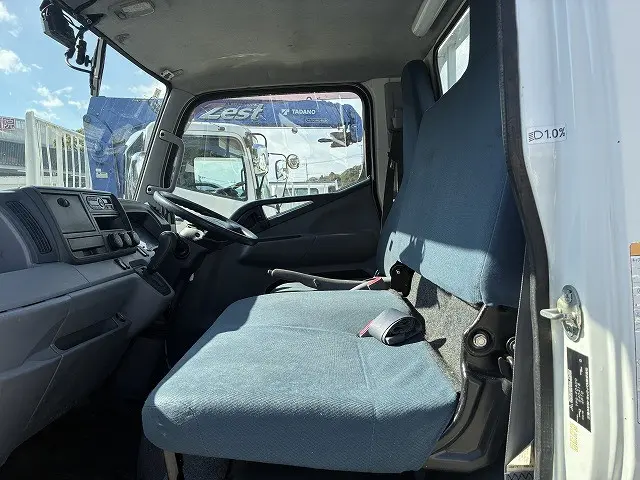 三菱 キャンター TPG-FDA00(4WD)の写真29