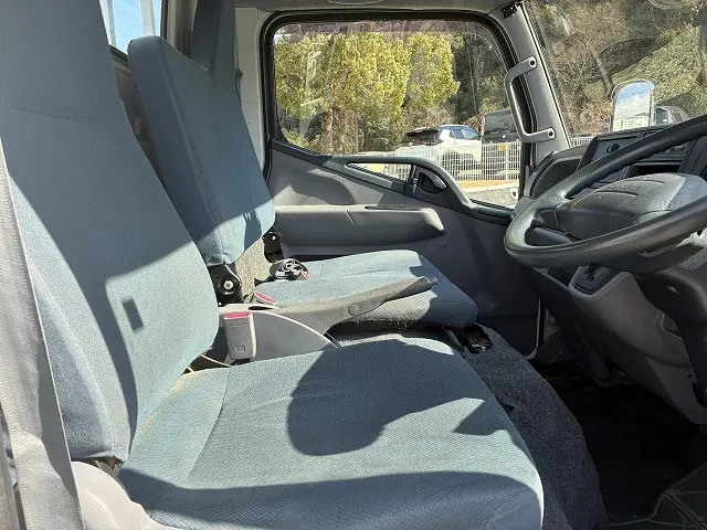 三菱 キャンター TPG-FDA00(4WD)の写真30