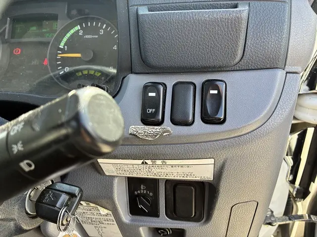 三菱 キャンター TPG-FDA00(4WD)の写真38