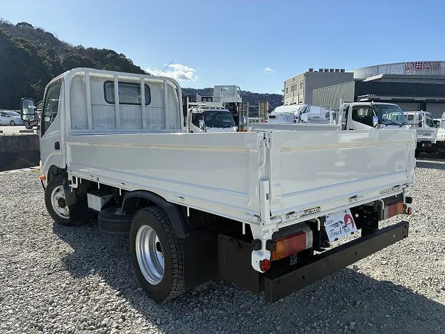 トヨタ トヨエース TKG-XZU605(2WD)の写真6