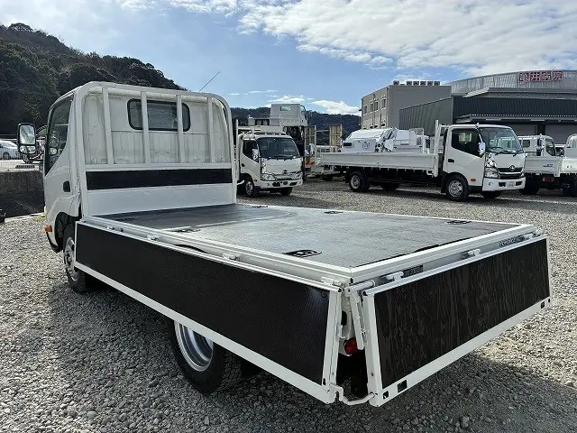 トヨタ トヨエース TKG-XZU605(2WD)の写真13