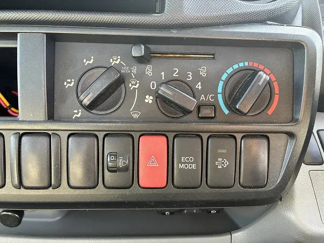 トヨタ トヨエース TKG-XZU605(2WD)の写真36