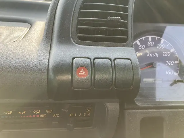 いすゞ エルフ KR-NHR69(2WD)の写真39