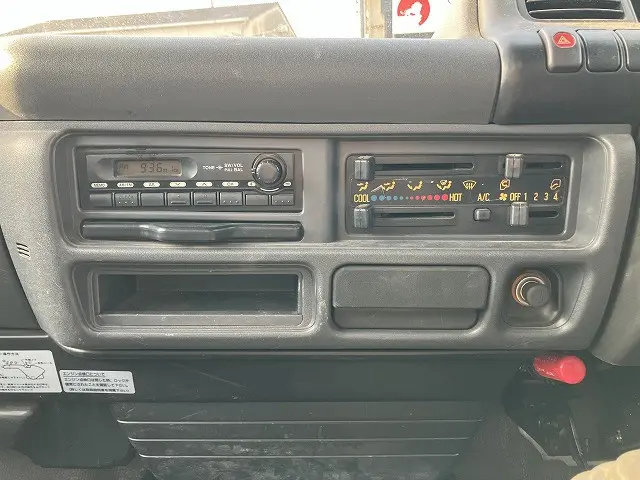 いすゞ エルフ KR-NHR69(2WD)の写真40