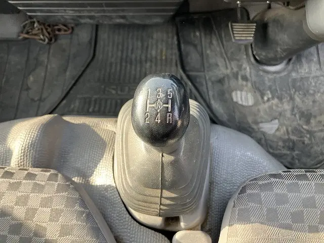 いすゞ エルフ KR-NHR69(2WD)の写真41