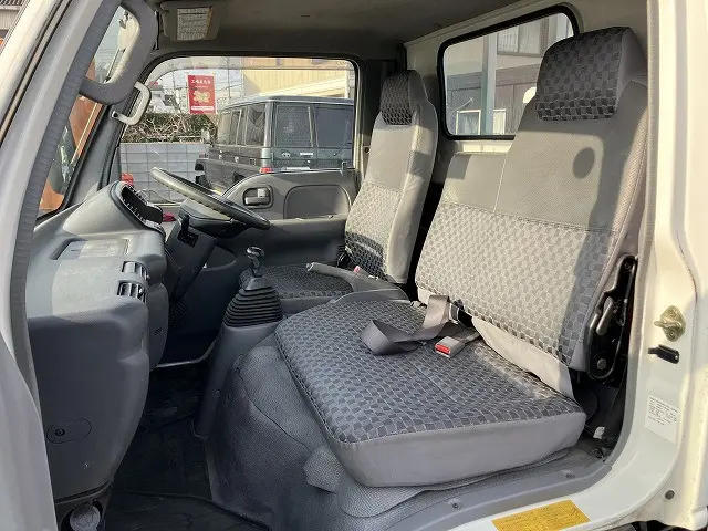 いすゞ エルフ KR-NHR69(2WD)の写真44