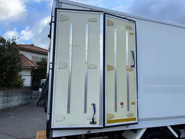 いすゞ エルフ TSG-NPR85AN(2WD)の写真10