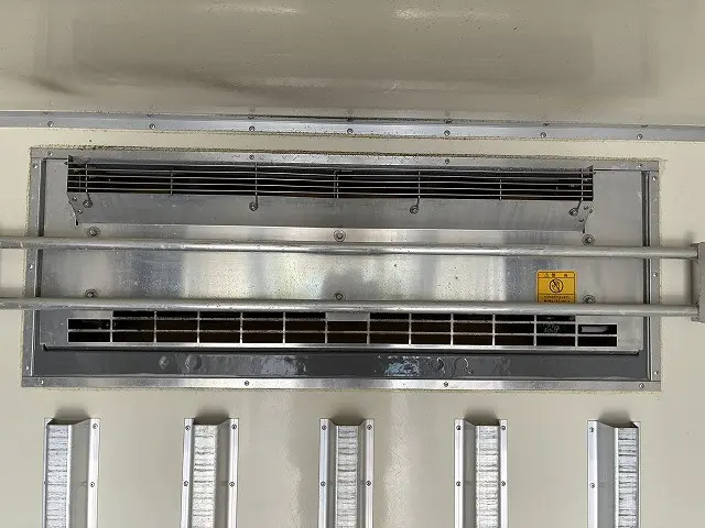 いすゞ エルフ TSG-NPR85AN(2WD)の写真16