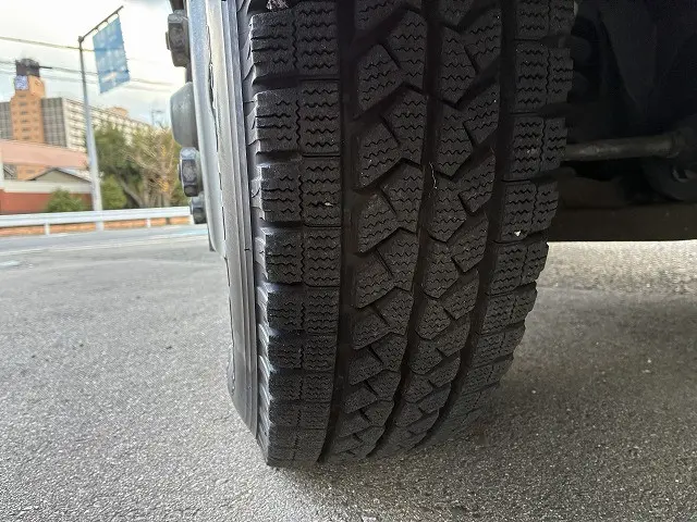 いすゞ エルフ TSG-NPR85AN(2WD)の写真22