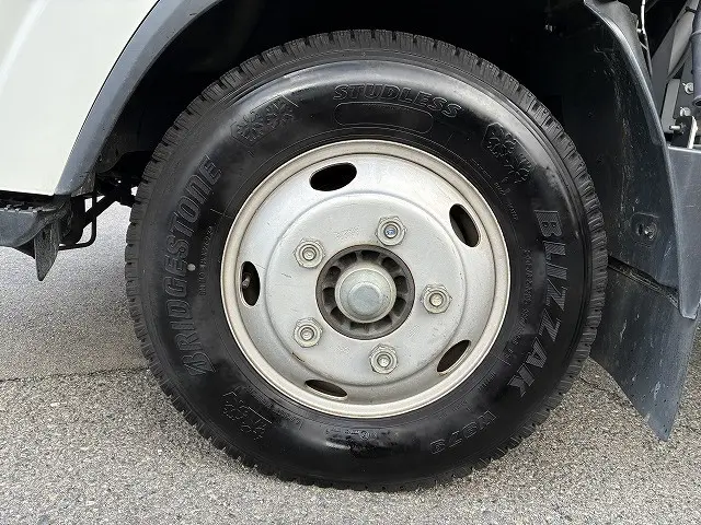 いすゞ エルフ TSG-NPR85AN(2WD)の写真23