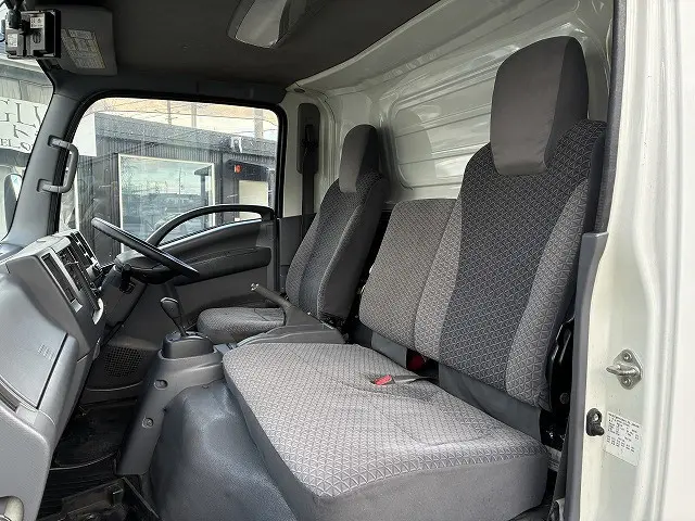 いすゞ エルフ TSG-NPR85AN(2WD)の写真31