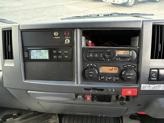 いすゞ エルフ TSG-NPR85AN(2WD)の写真41